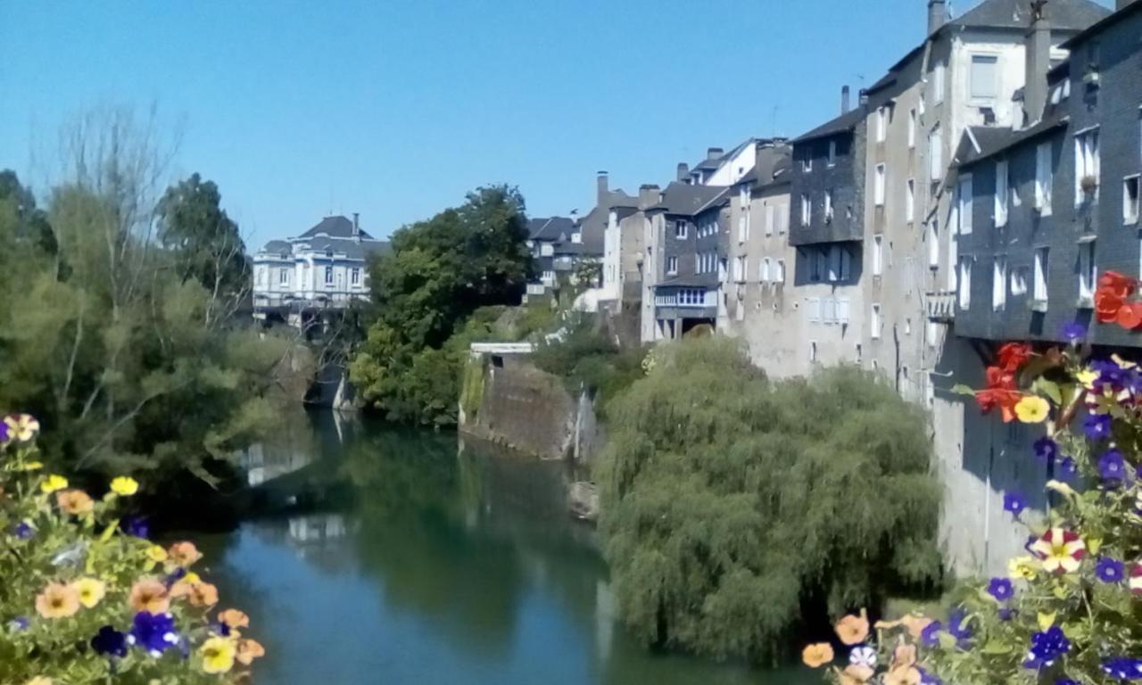 Chambres D'Hotes L'Oustal Oloron-Sainte-Marie Exteriér fotografie