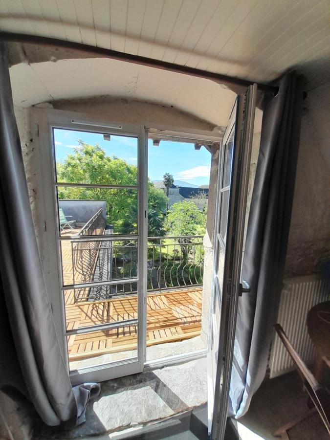 Chambres D'Hotes L'Oustal Oloron-Sainte-Marie Exteriér fotografie